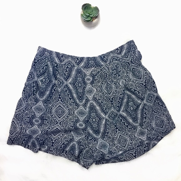 H&M Pants - 3 FOR $20 H&M Flowy Shorts